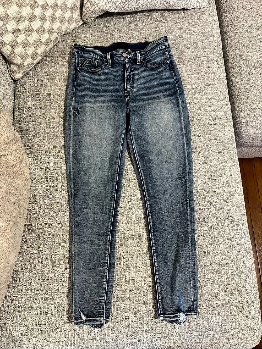 Buckle Black Fit No. 75 Ankle Skinny Jeans in Blue Size 27